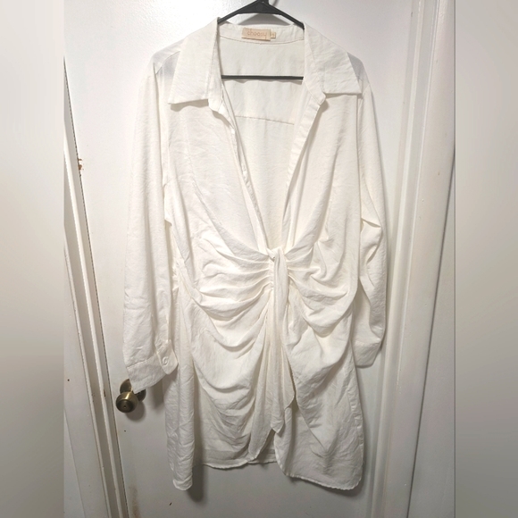 The viral "CHOOSY WHITE DRESS" Crosby St deep plunge ruched stretchy dress - Picture 3 of 9